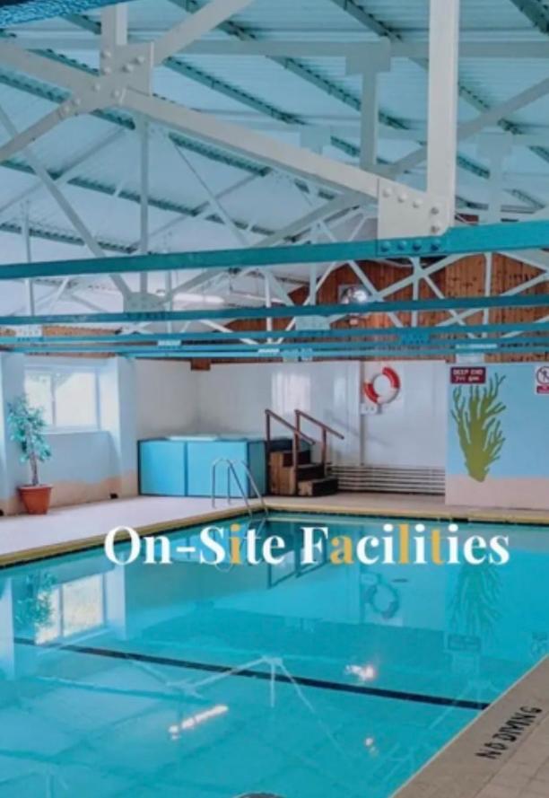 44 Gower Holiday Village Ty Gwyr Cosy 2 Bedroom Chalet 스완지 외부 사진