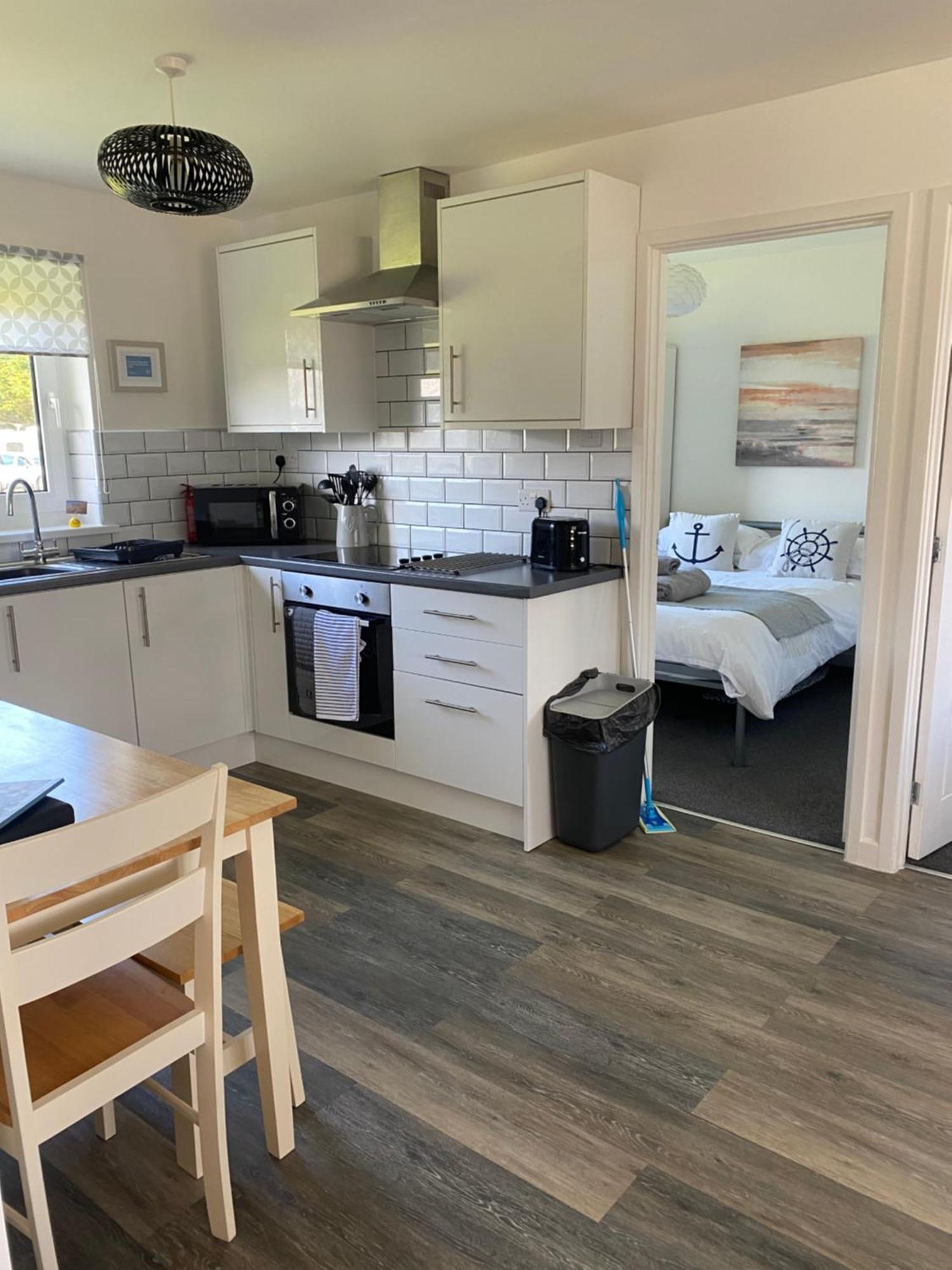 44 Gower Holiday Village Ty Gwyr Cosy 2 Bedroom Chalet 스완지 외부 사진